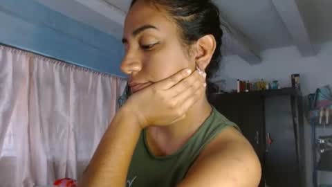 Snapshot of amelia_2023 chatting on December 19, 2:02 pm amelia online show from December 19, 2:02 pm