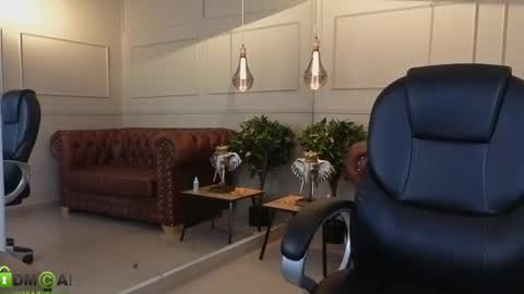 AMELIA online show from April 22, 12:02 pm