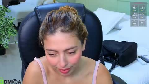 Snapshot of amelia_chillvibes chatting on September 18, 7:56 pm AMELIA online show from September 18, 7:56 pm