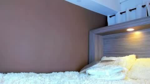 amelia_flowers online show from July 20, 7:58 pm
