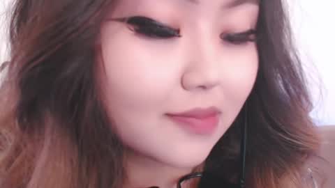 Amelia online show from April 27, 4:59 pm