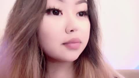 Amelia online show from April 4, 6:29 pm