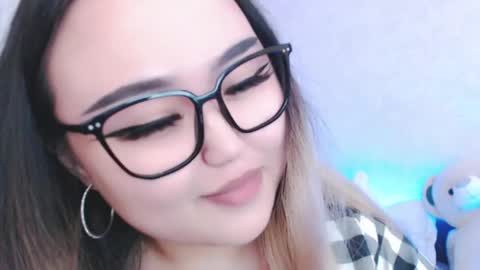 Amelia online show from May 29, 5:44 pm