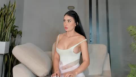 Ameliajones online show from April 25, 2:14 am