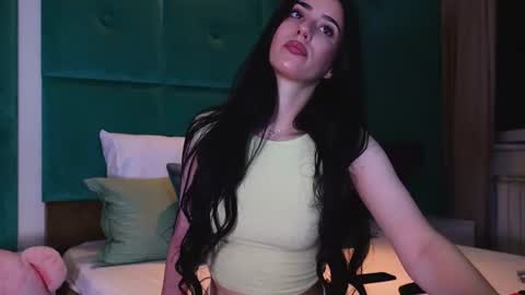AmeliaJune online show from June 16, 9:49 pm