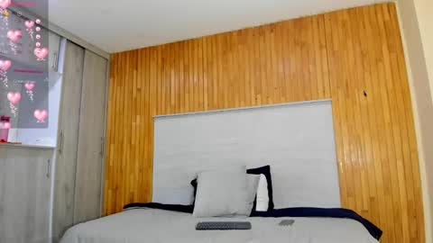 Daniela online show from November 15, 8:10 pm