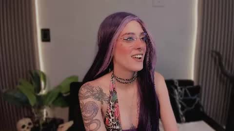 Amelianaughty  online show from July 25, 5:09 pm