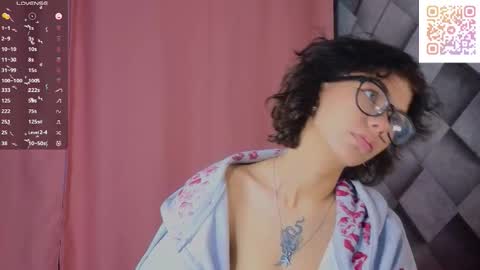 Amelia online show from December 19, 12:52 pm