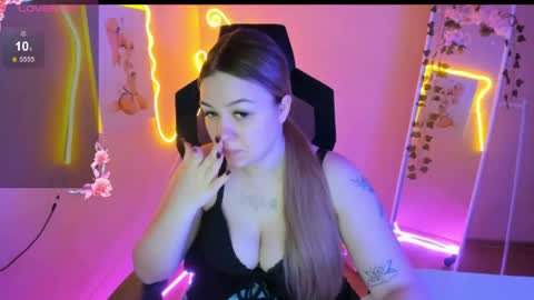 Amelie online show from April 13, 5:14 pm