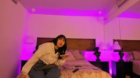 Ameli  online show from June 6, 11:49 am
