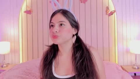 Snapshot of ameliiaa_smith chatting on October 17, 2:26 am Amelia online show from October 17, 2:26 am