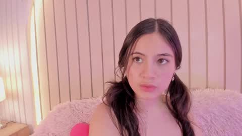 Snapshot of ameliiaa_smith chatting on September 21, 2:32 am Amelia online show from September 21, 2:32 am