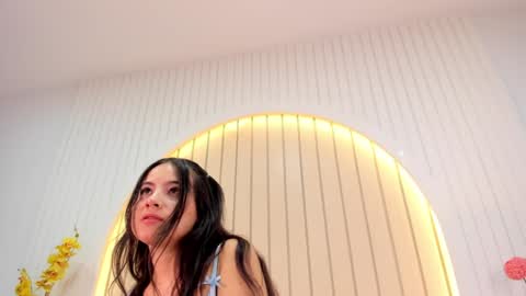 Snapshot of ameliiaa_smith chatting on December 19, 11:25 pm Amelia online show from December 19, 11:25 pm