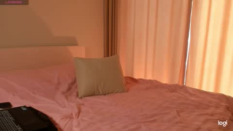 Amelina Love online show from February 20, 6:26 am