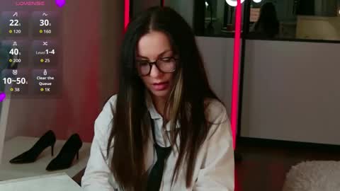 amelinamersi online show from April 23, 5:15 pm