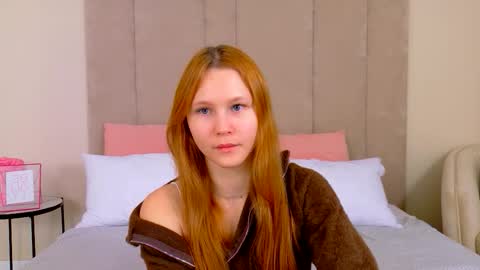 AmeliRoyse online show from February 20, 5:14 pm