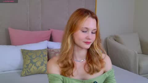 AmeliRoyse online show from April 20, 7:17 pm