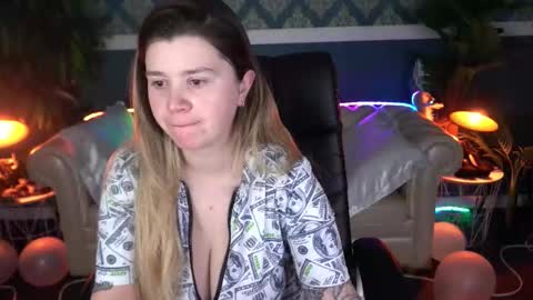 amellymillyy online show from March 7, 2:02 pm