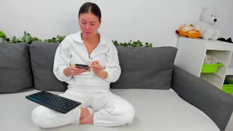 Eva online show from March 14, 8:59 am