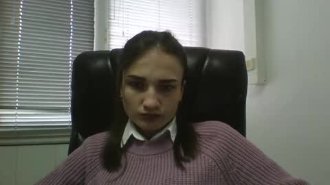 Julia  online show from February 10, 12:08 pm