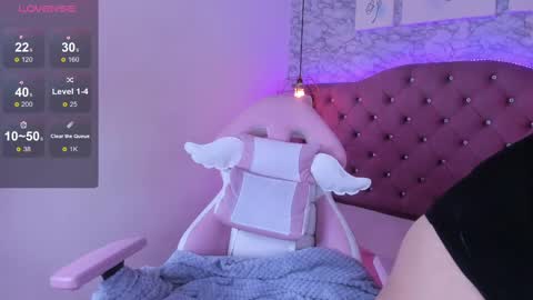 Snapshot of ametrix_ chatting on March 12, 7:36 pm online show from March 12, 7:36 pm