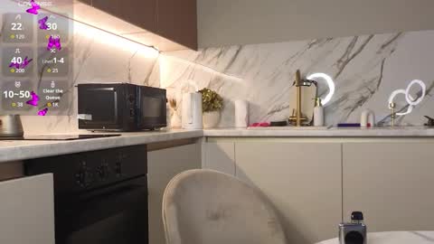  MY NAME IS AMILI WELCOME TO MY ROOM online show from October 23, 9:15 am