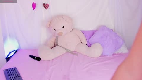 amira_princesswc online show from April 15, 8:09 pm