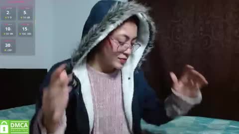 amitlu_ online show from April 16, 2:01 am