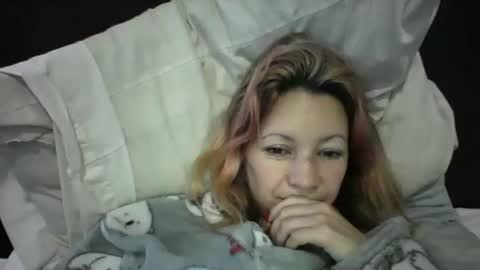 Snapshot of ammber3 chatting on December 28, 11:41 am Paula D online show from December 28, 11:41 am