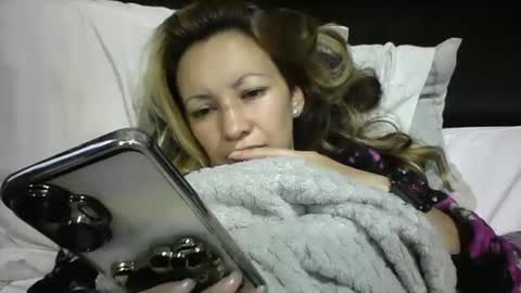 Snapshot of ammber3 chatting on October 31, 11:14 am Paula D online show from October 31, 11:14 am