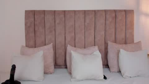 Amber online show from April 25, 8:39 pm