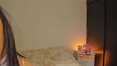 Snapshot of ammy_rodriguez_ chatting on September 9, 3:39 am Ammy online show from September 9, 3:39 am