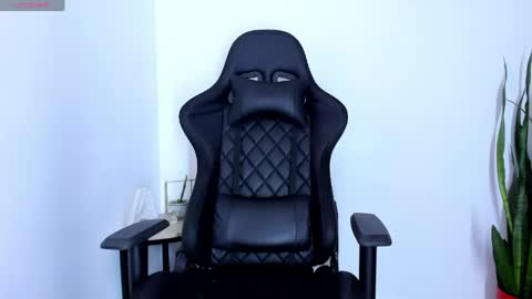 ammy online show from April 24, 4:32 pm