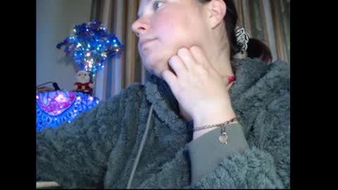 amorelara online show from October 6, 3:29 pm