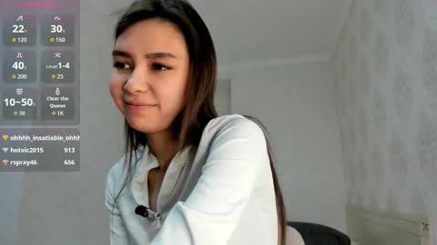 Snapshot of amy_alle chatting on September 16, 4:20 am Amy online show from September 16, 4:20 am