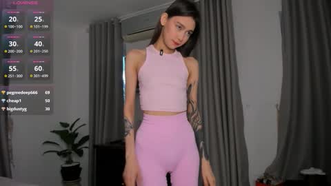 Amy online show from November 24, 12:45 am