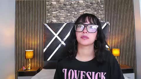 Amy online show from April 27, 12:46 pm