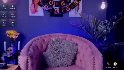 Amy Evans online show from October 28, 7:08 pm