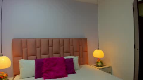 Aleja   online show from December 3, 3:09 am