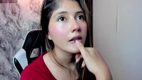 Amy online show from November 16, 8:53 pm