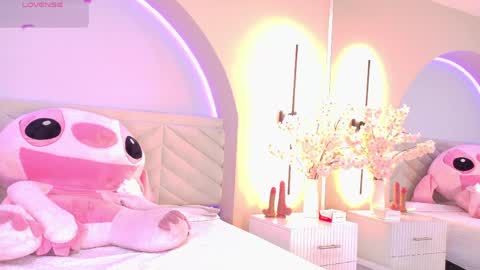 Amy online show from April 26, 12:03 pm