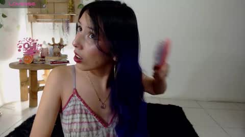 Snapshot of amy_mur chatting on February 12, 8:27 am amy mur online show from February 12, 8:27 am