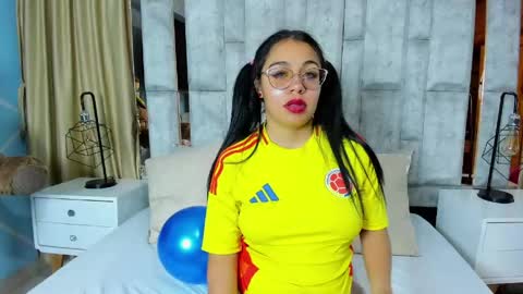 Emy Noa  online show from June 9, 3:50 am