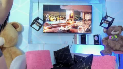 Emy Noa  online show from April 22, 2:52 am