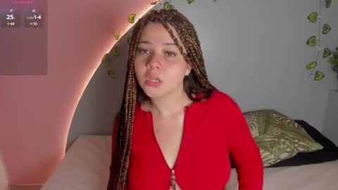 Snapshot of amy_vans_ chatting on February 28, 7:35 pm Amy nickname Kirby online show from February 28, 7:35 pm