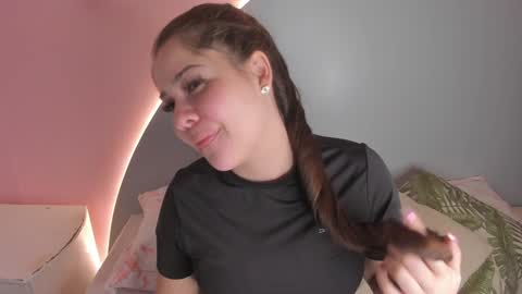 Snapshot of amy_vans_ chatting on January 25, 10:18 pm Amy nickname Kirby online show from January 25, 10:18 pm