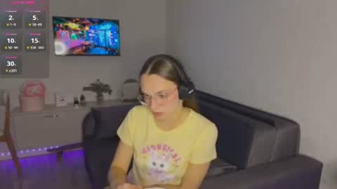 Amy online show from June 29, 6:29 pm