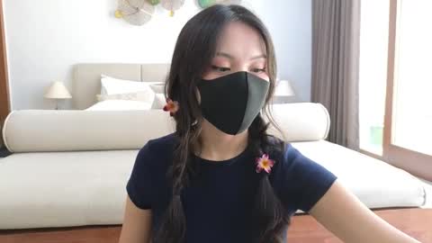 girl next door named Amy online show from March 5, 4:35 am