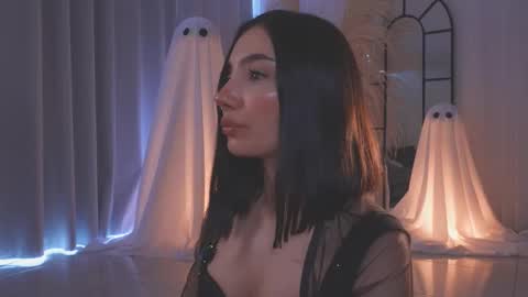 Amy Armstrong online show from October 27, 7:52 pm