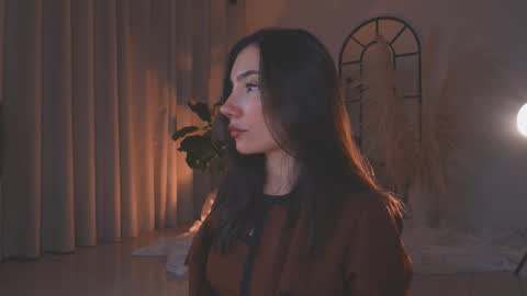 Amy Armstrong online show from September 13, 1:35 am